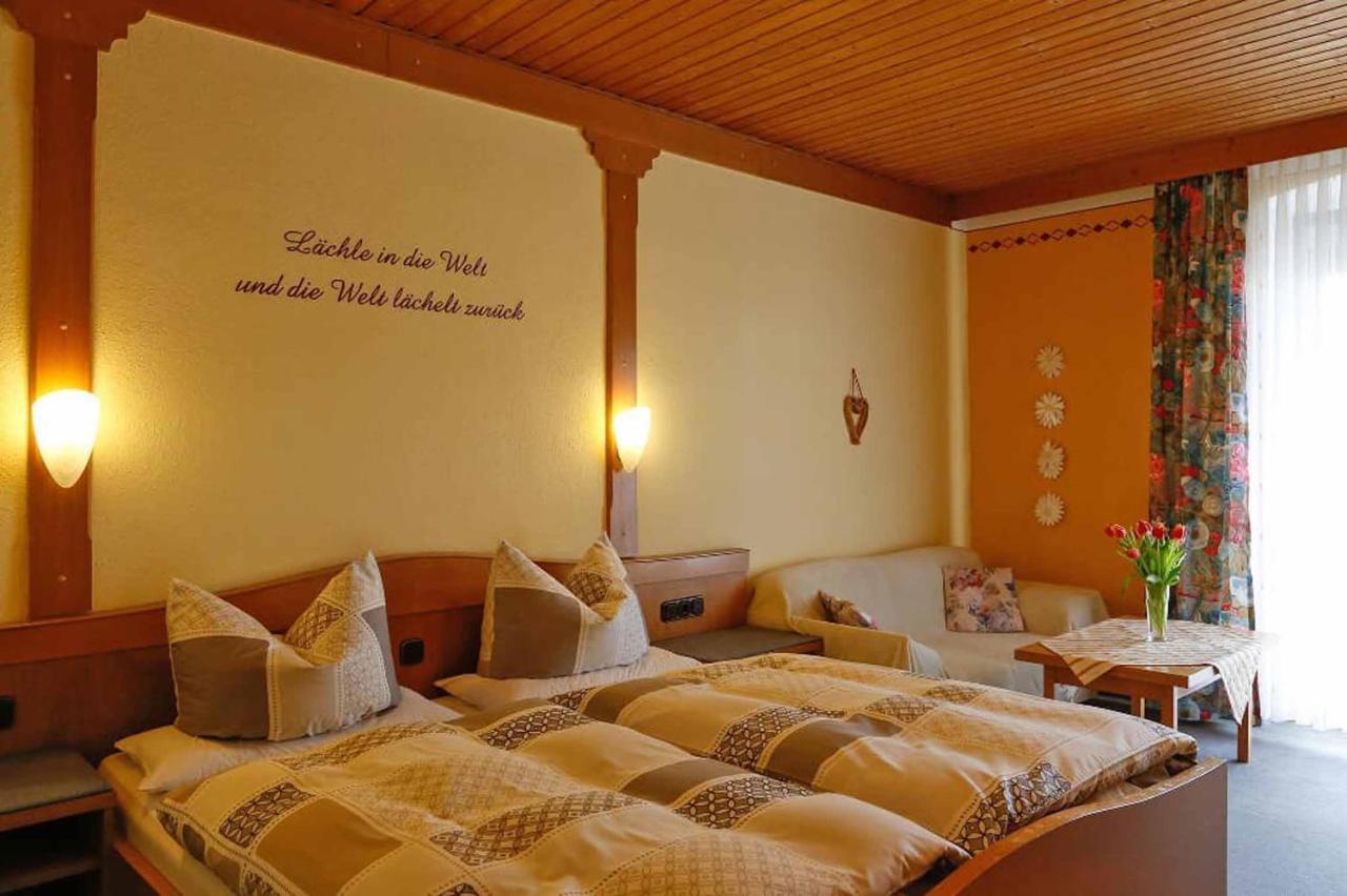 Gasthof-Metzgerei-Pension Schierlitz Rimbach  Exteriör bild